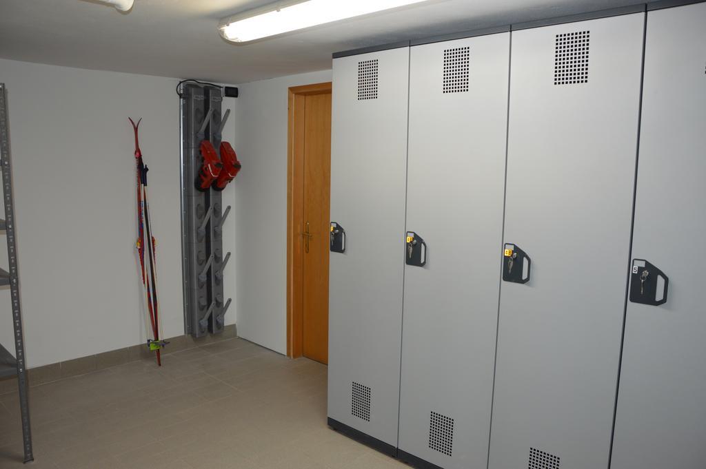 Apartmán Casa Olivati Pellizzano Pokoj fotografie